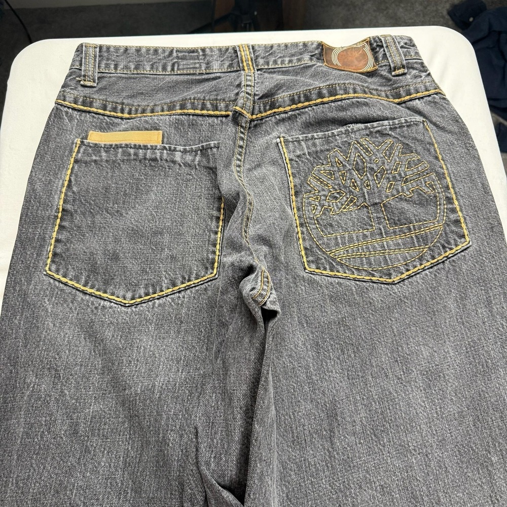 Timberland Jeans Mens 36x32 Gray Med Wash Relaxed Straight Embroidered Denim